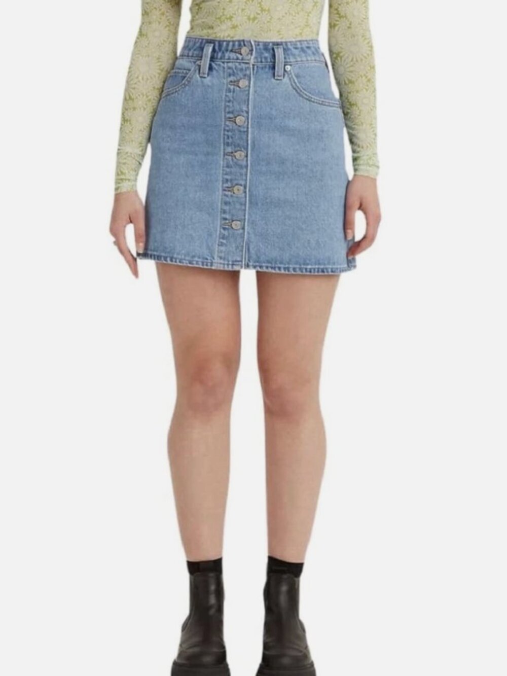 Levi’s A-Line Button Front Mini Skirt Light Indigo Stonewash size 27